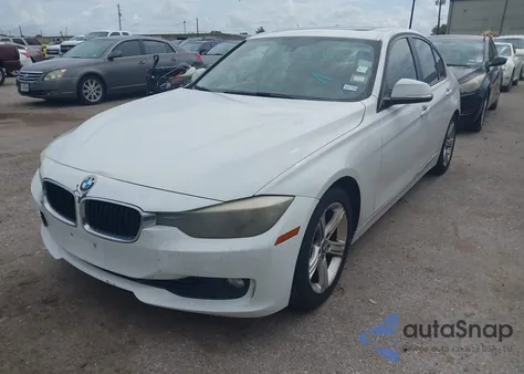 2013 BMW 328I из США, поврежденный, VIN WBA3A5G55DNP20778